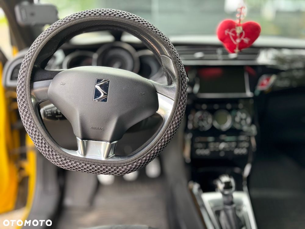 Citroën DS3 1.6 HDi SoChic - 9