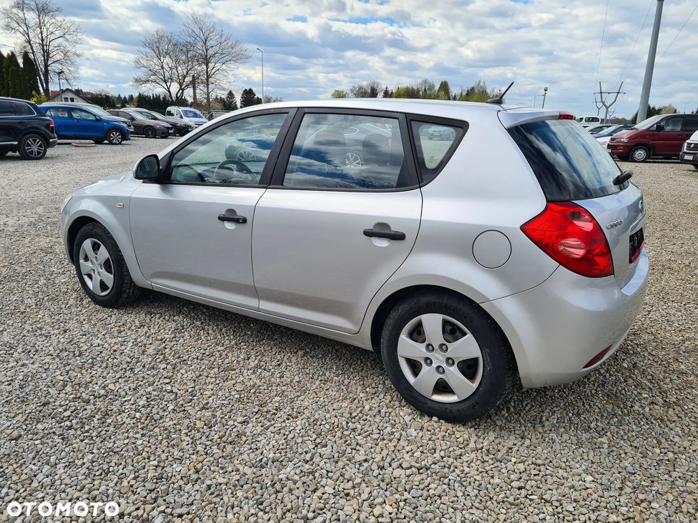 Kia Ceed 1.4 M - 4
