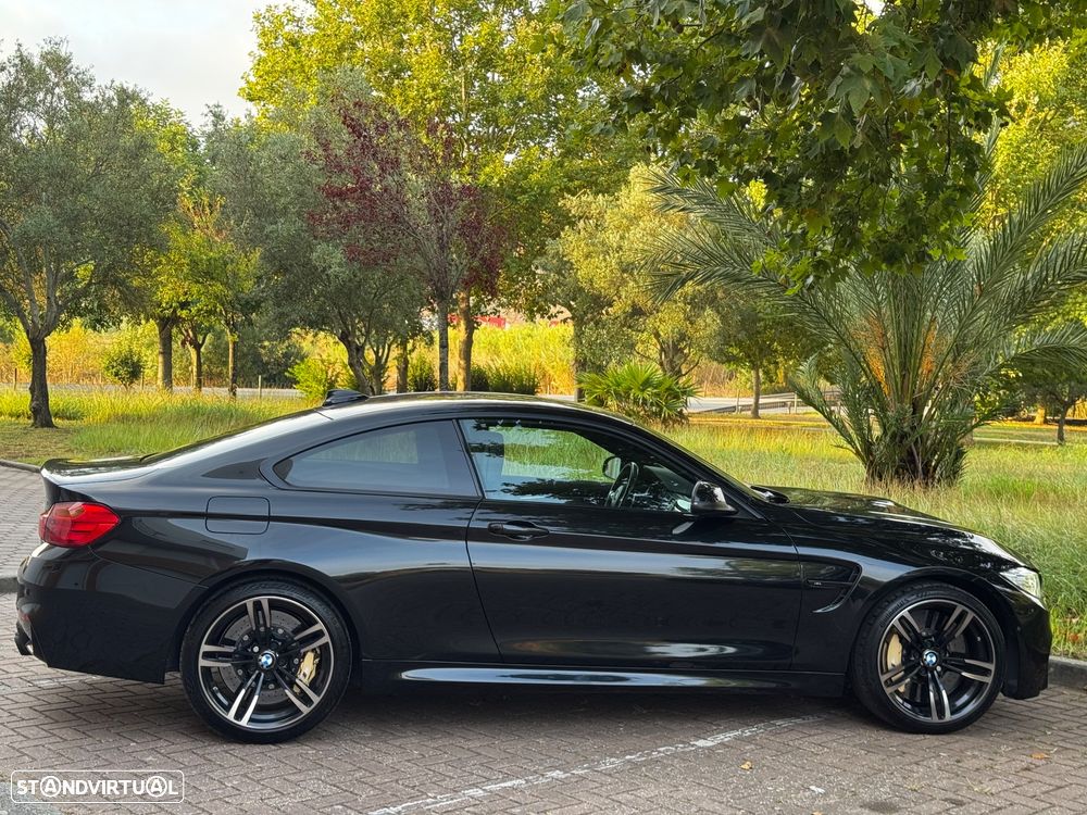 BMW M4 Auto - 6