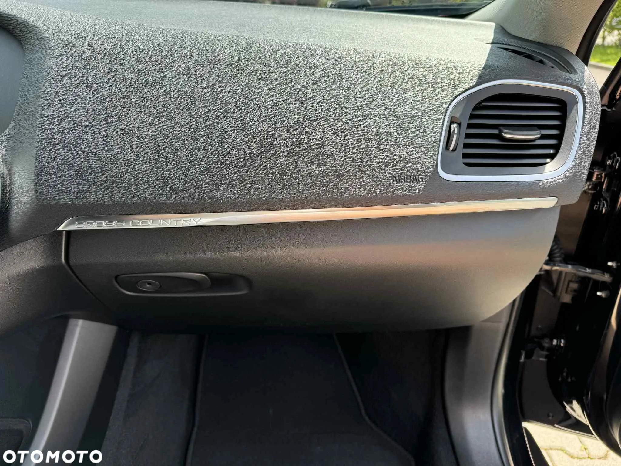 Volvo V40 Cross Country T4 AWD Momentum - 31