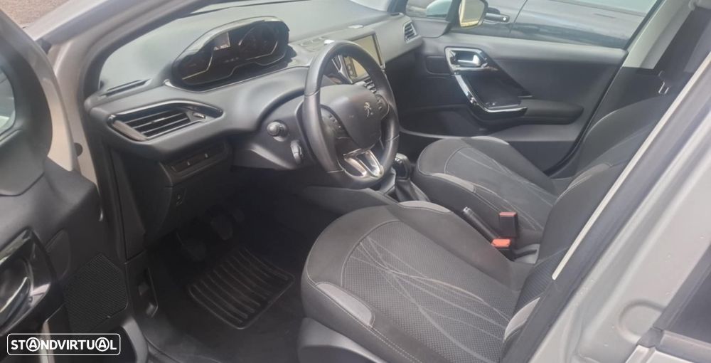 Peugeot 208 1.2 PureTech Access - 18