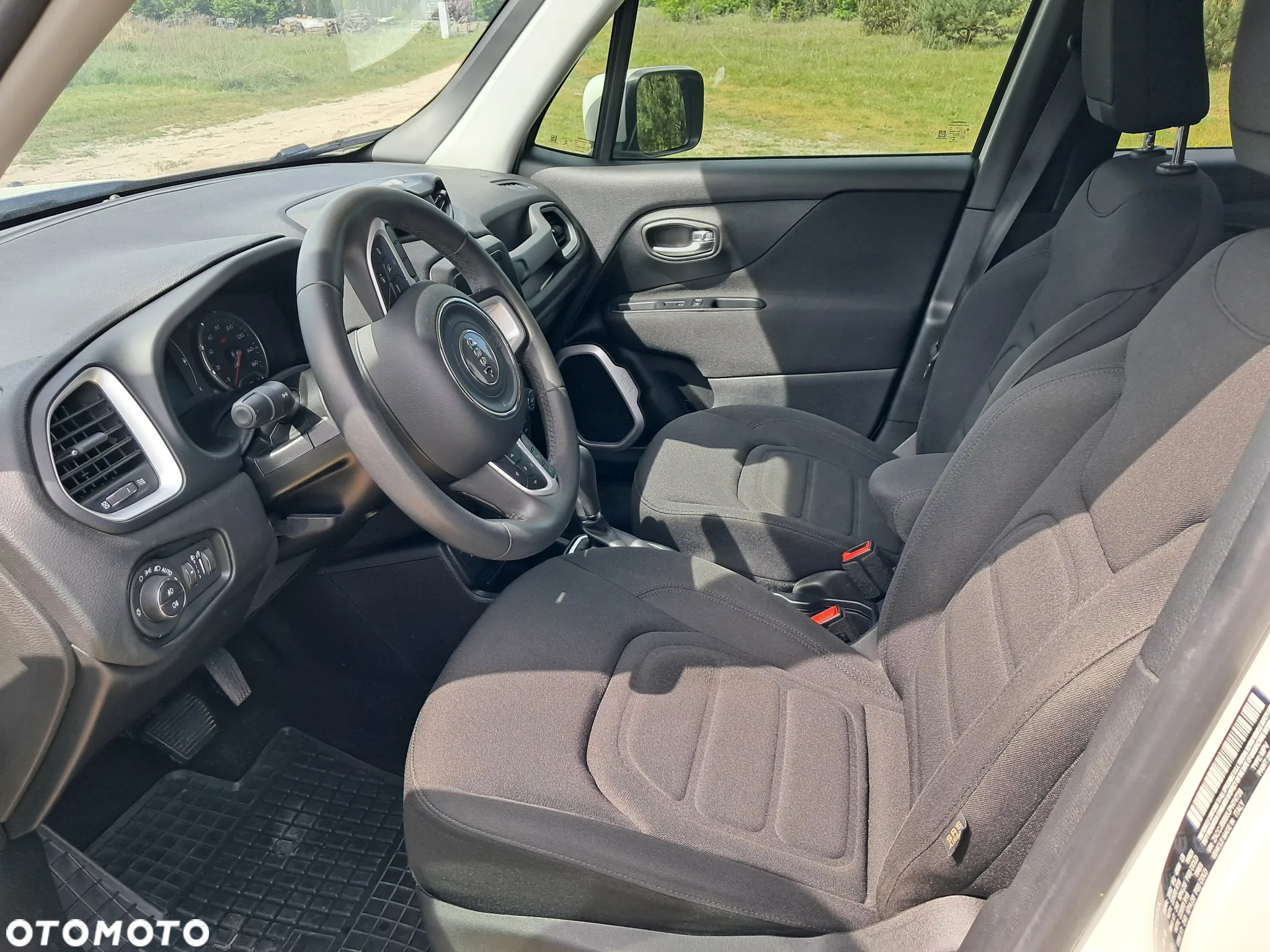 Jeep Renegade - 9