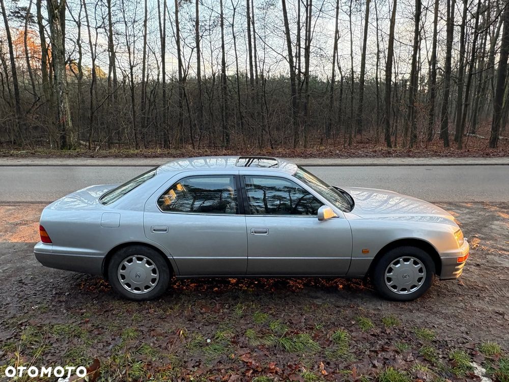 Lexus LS - 5