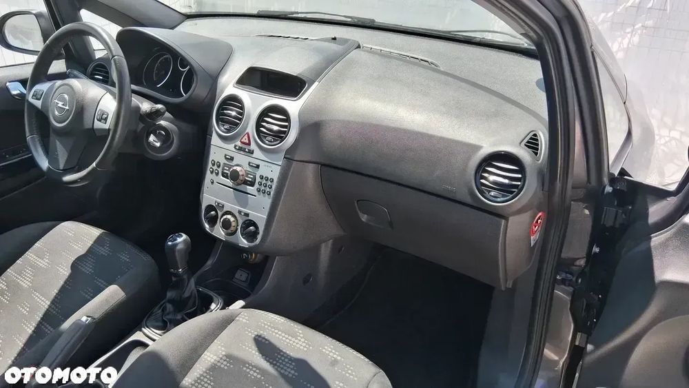 Opel Corsa 1.2 16V Color Edition - 11