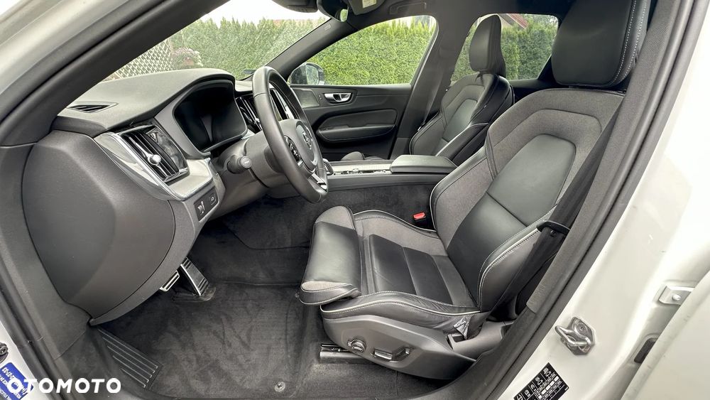 Volvo XC 60 B4 B R-Design - 4