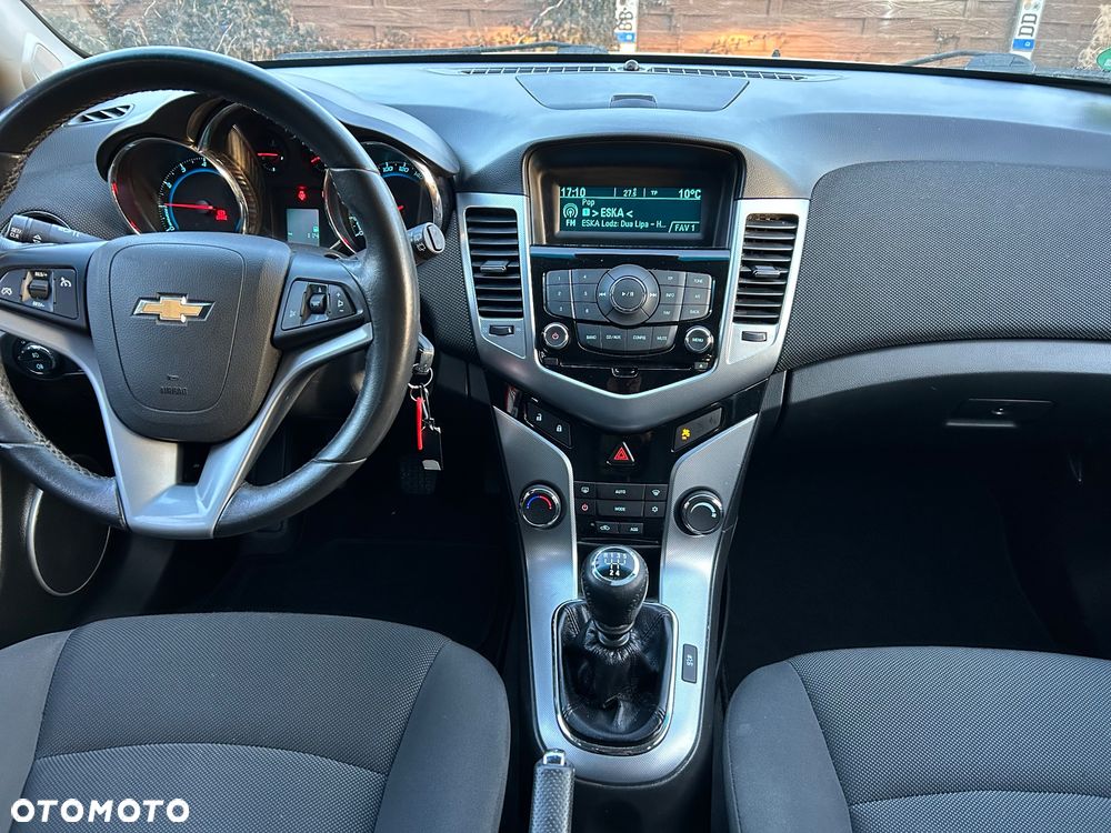 Chevrolet Cruze 1.8 LTZ - 21