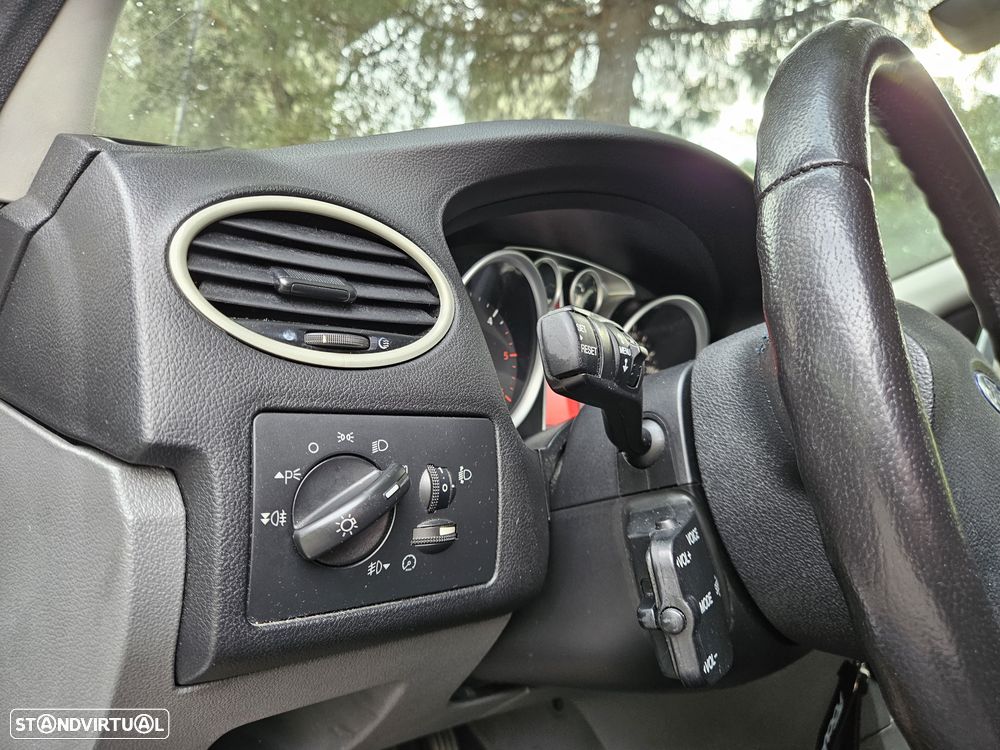 Ford Focus 1.6 TDCi Style - 14