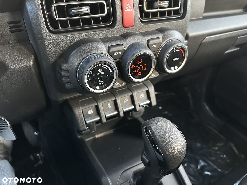 Suzuki Jimny 1.5 Elegance - 12