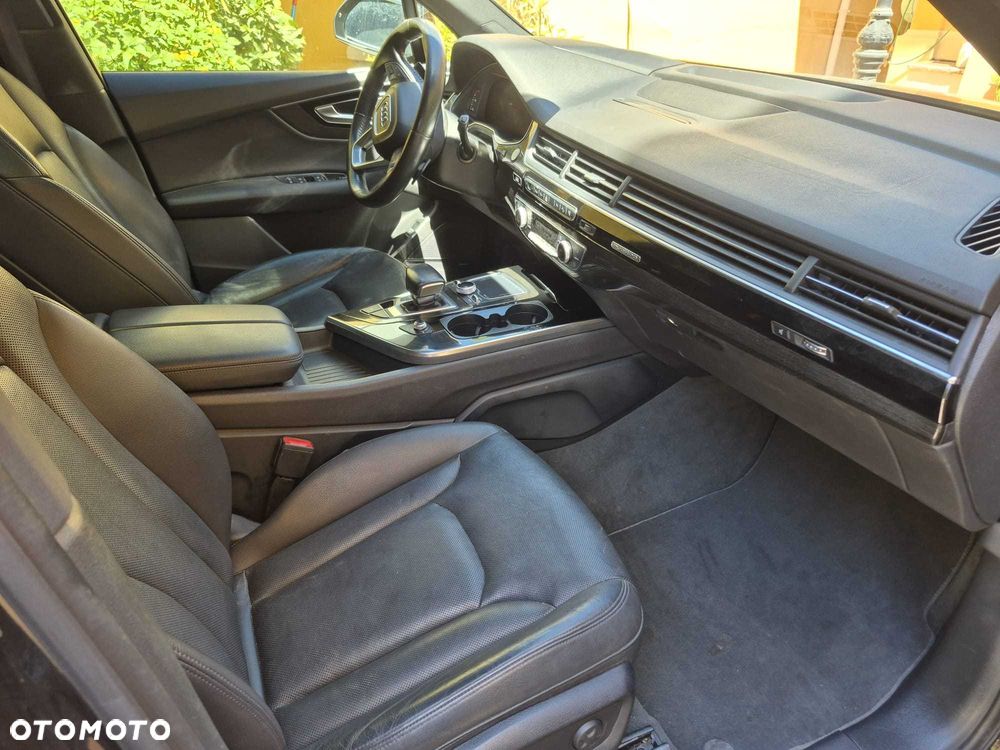 Audi Q7 - 8