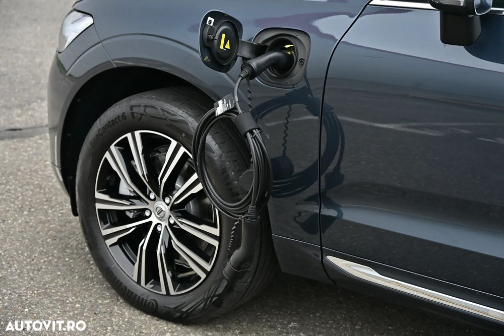 Volvo XC 60 T6 AWD Recharge Geartronic Inscription Expression - 32