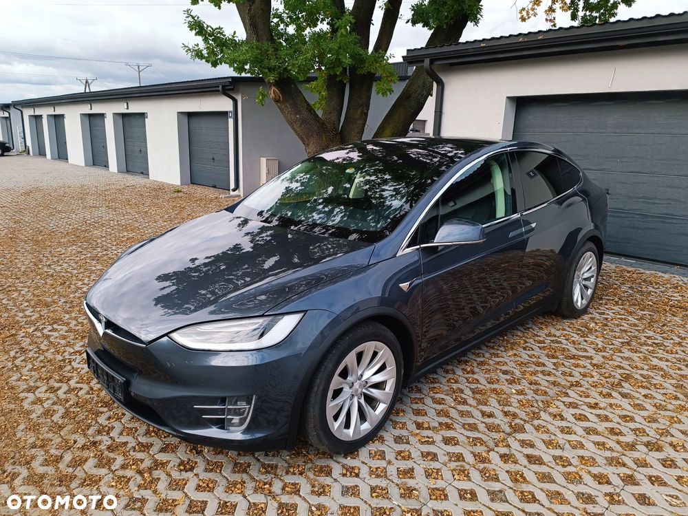 Tesla Model X Long Range Plus - 24