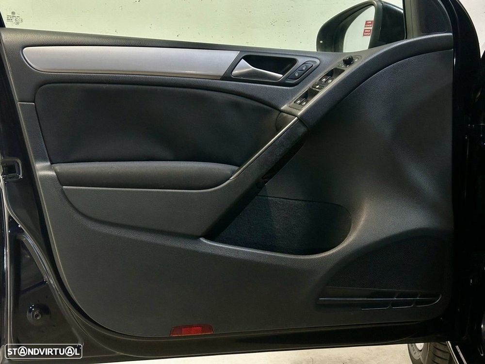 VW Golf 1.6 TDi Confortline - 28