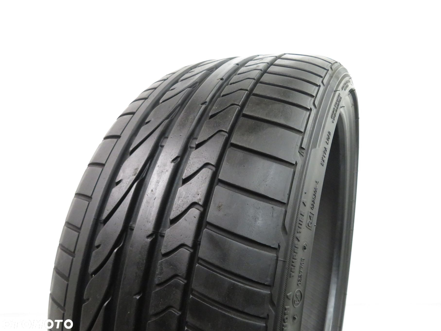 225/35R19 Bridgestone Potenza RE050A 88Y XL RFT - 2