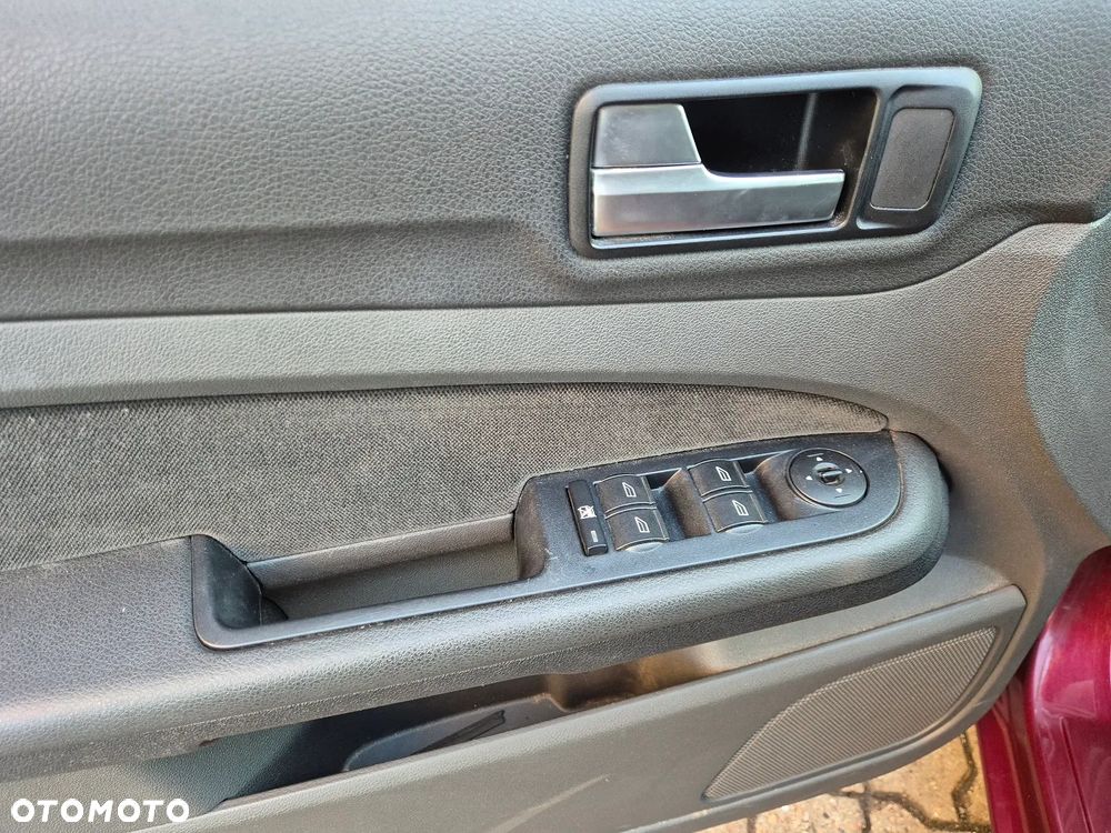 Ford Focus 1.6 16V Ghia - 18
