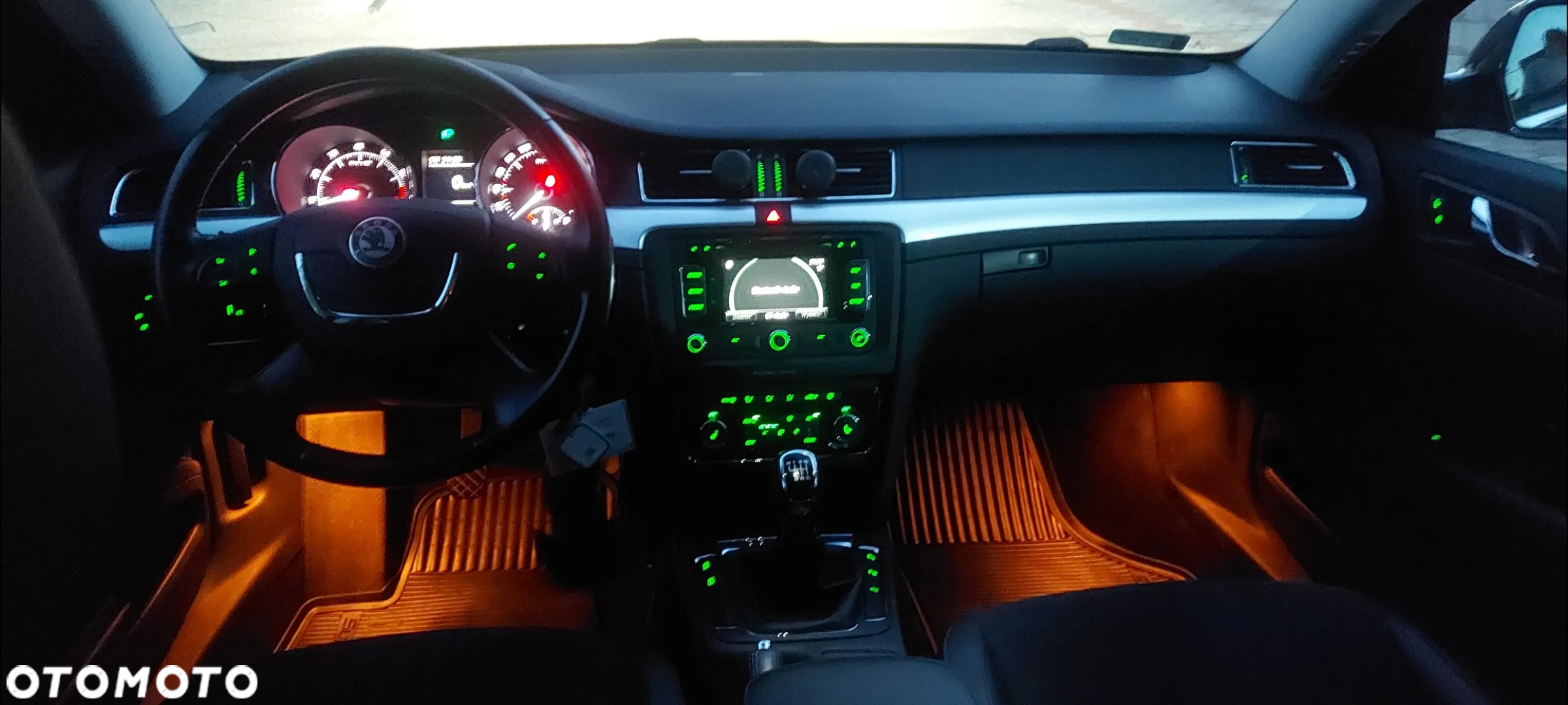 Skoda Superb 1.8 TSI Platinum - 30