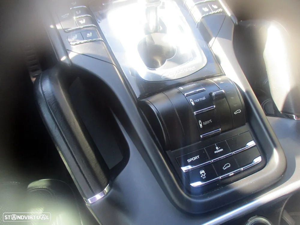 Porsche Cayenne S Hybrid - 36