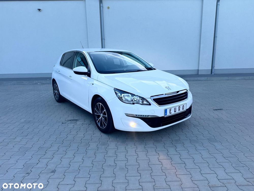 Peugeot 308 1.6 BlueHDi Allure S&S - 21