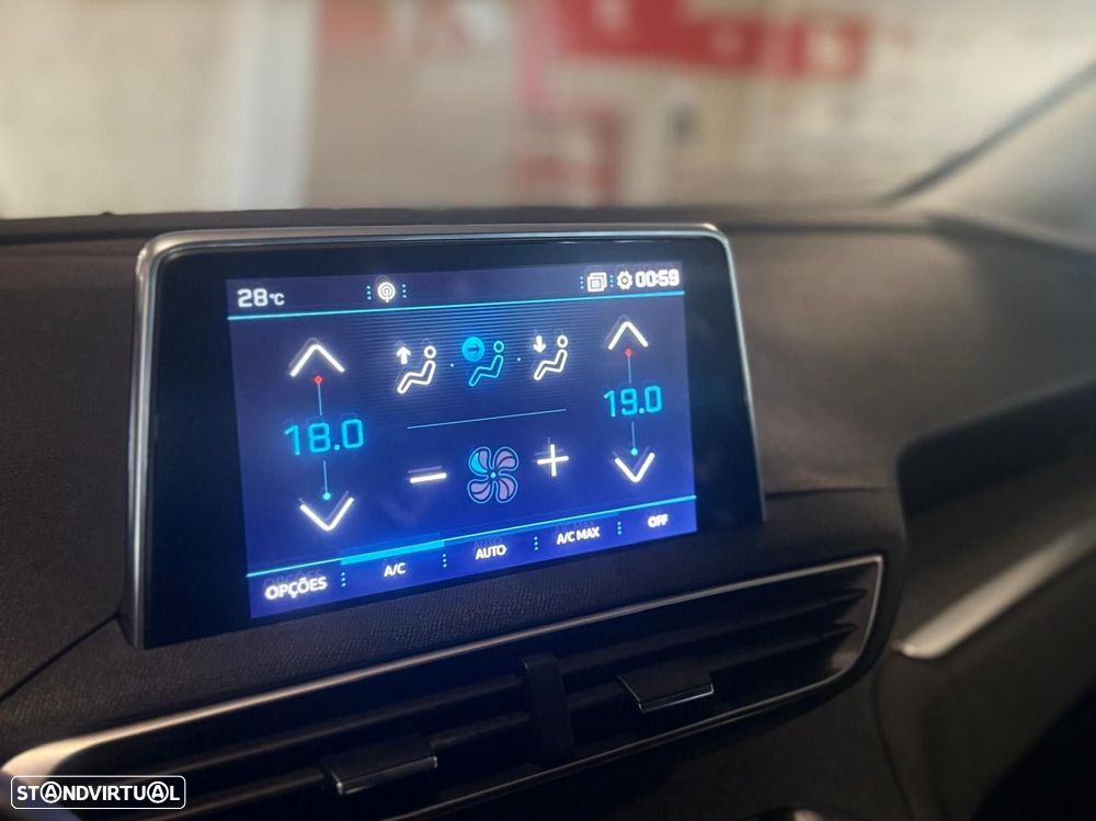 Peugeot 5008 1.6 BlueHDi Allure J18 - 15