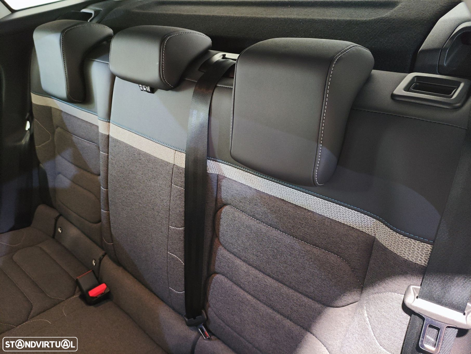 Citroën C4 1.5 BlueHDi Feel Pack EAT8 - 28