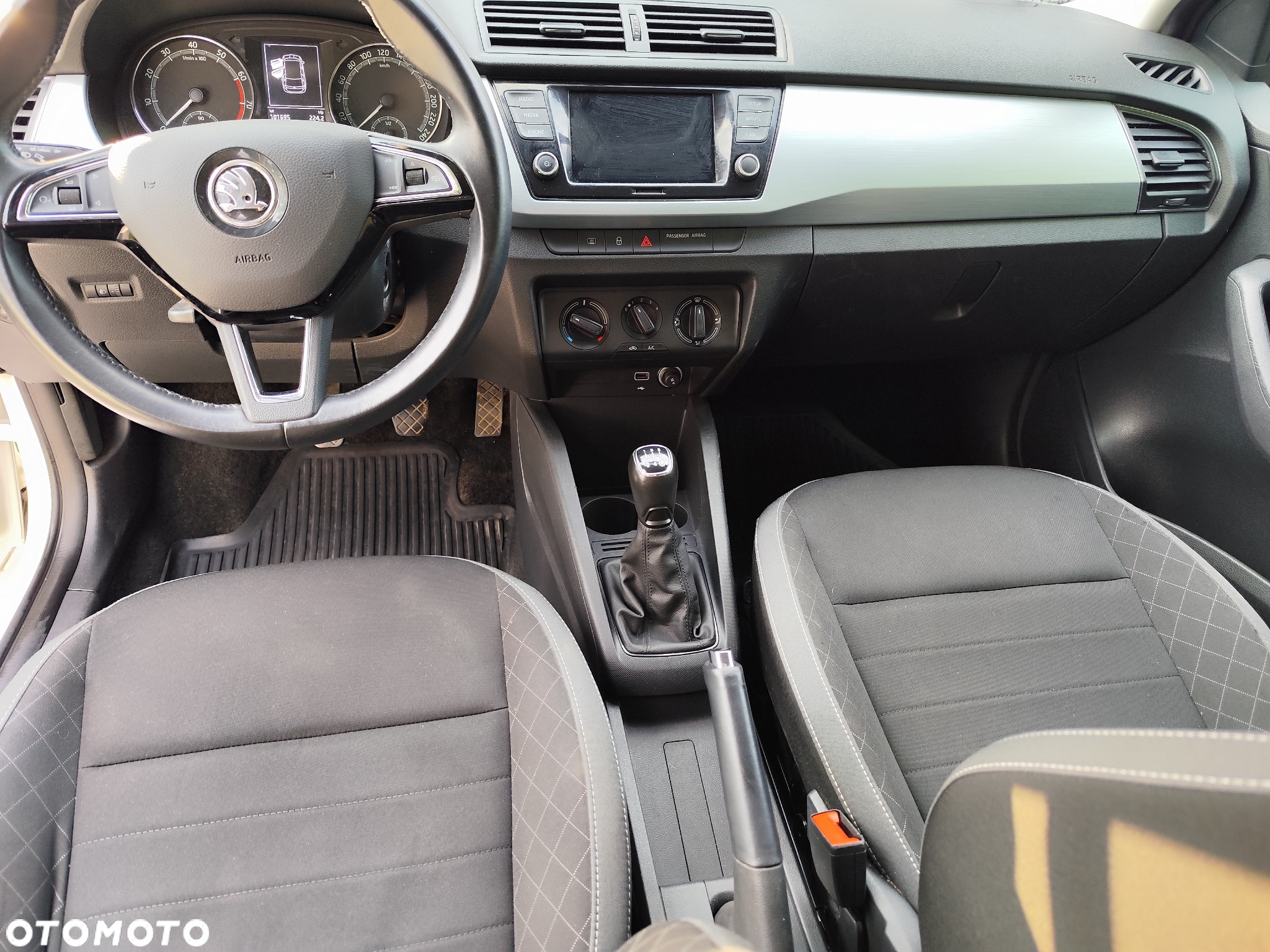 Skoda Fabia 1.0 Ambition - 11