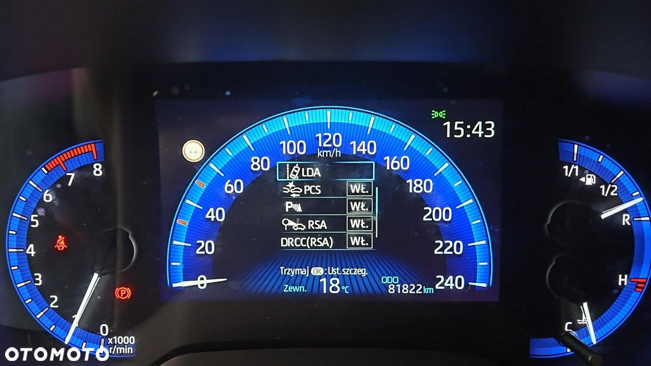 Toyota Corolla 1.6 Comfort - 22