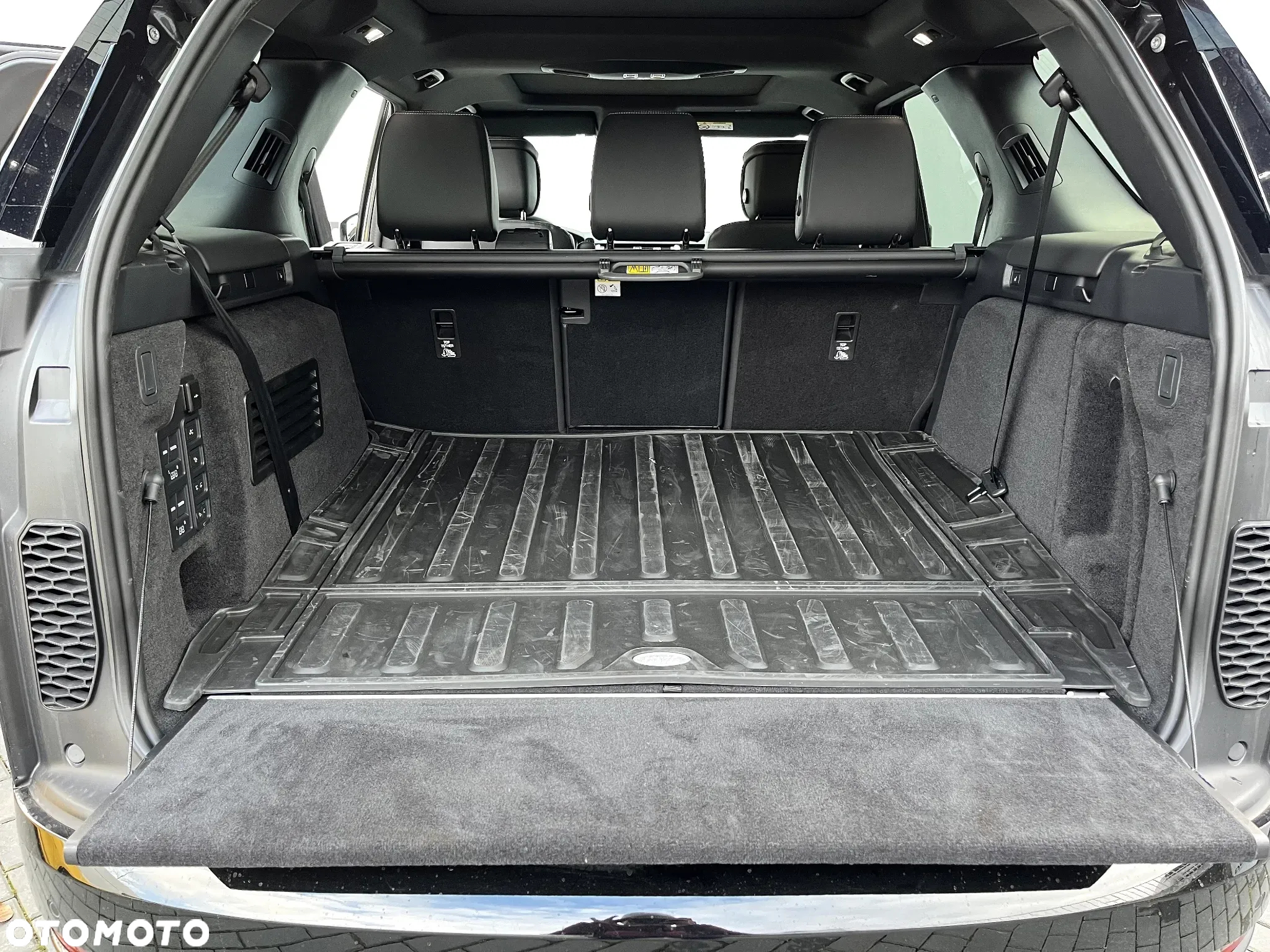 Land Rover Discovery D350 Dynamic HSE - 15