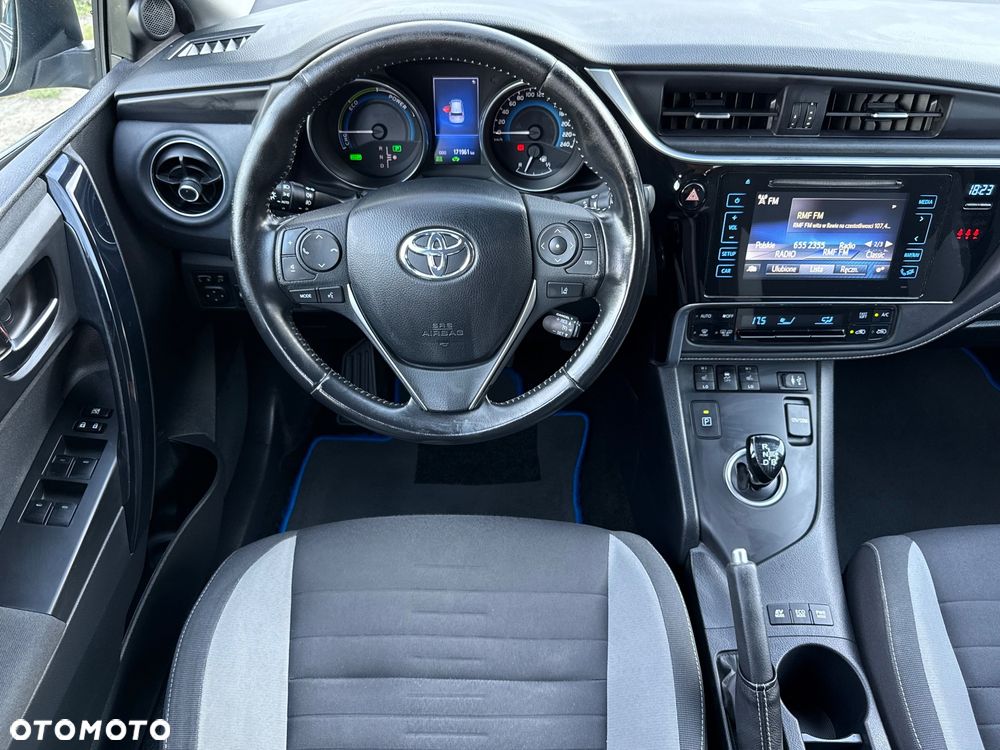 Toyota Auris - 17