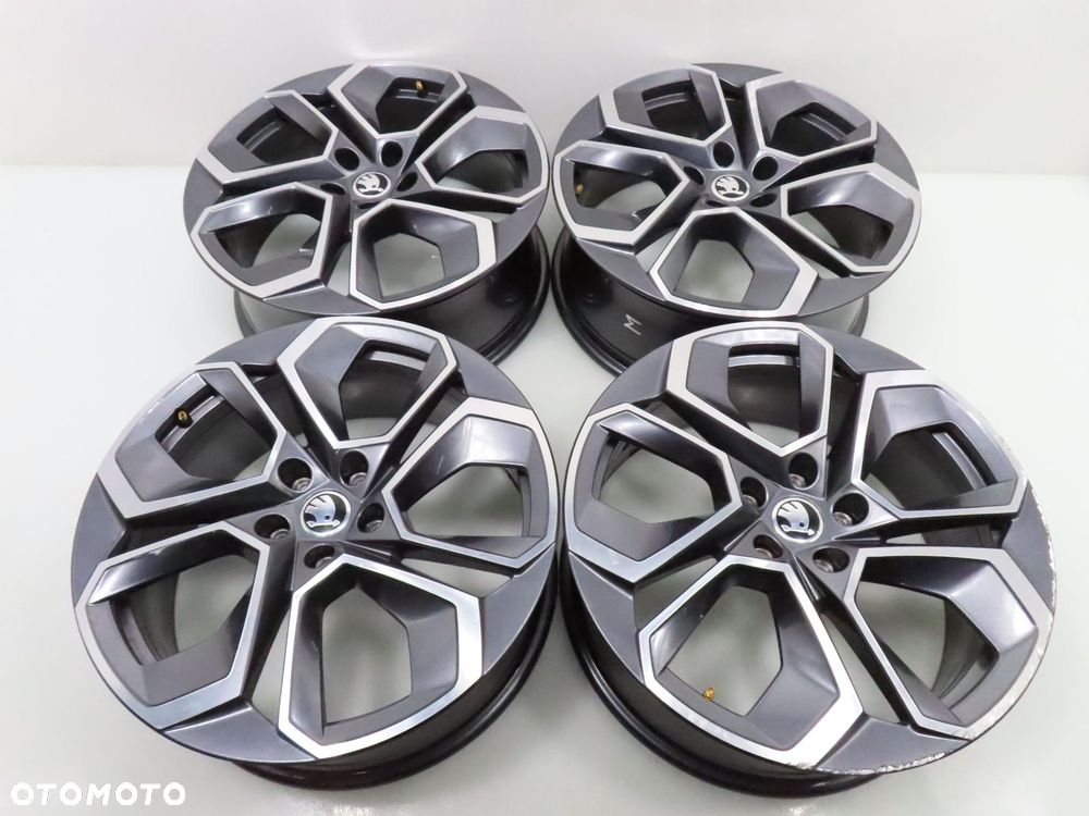 Alufelgi 19'' Skoda Octavia IV RS Superb 5x112 ET48 5E3601025S - 12