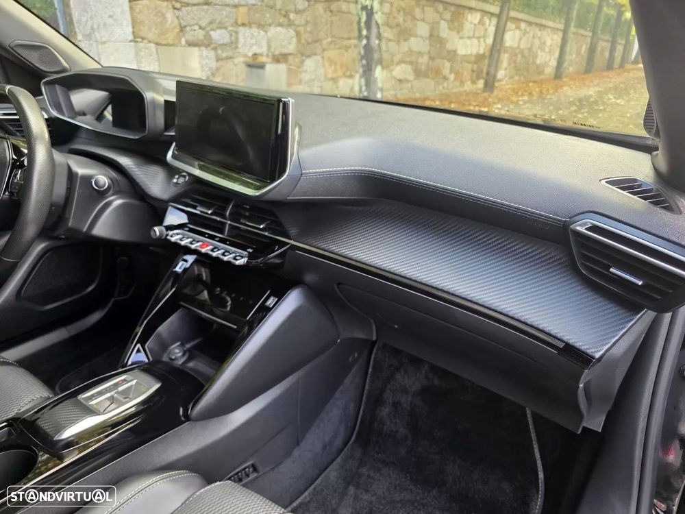 Peugeot e-2008 - 29