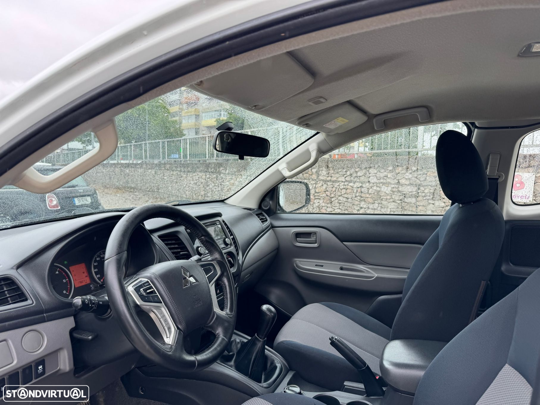 Mitsubishi L200 2.4 DI-D Club Invite 4WD - 7