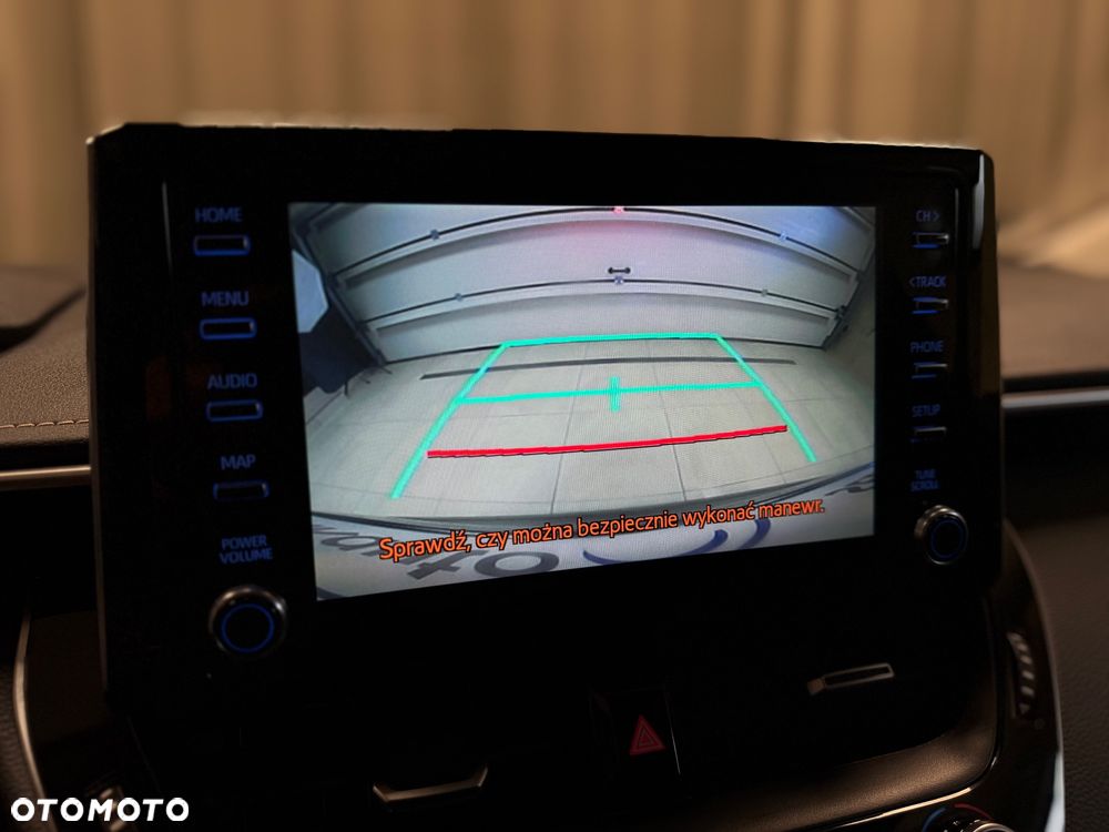Toyota Corolla 1.8 Hybrid Executive - 14