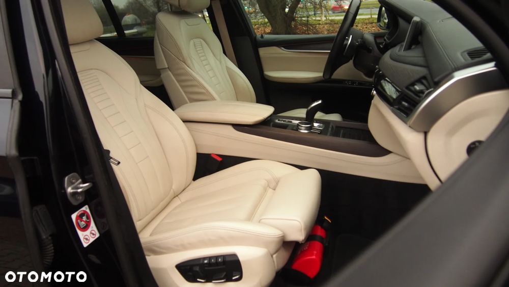 BMW X5 xDrive25d Sport-Aut - 9