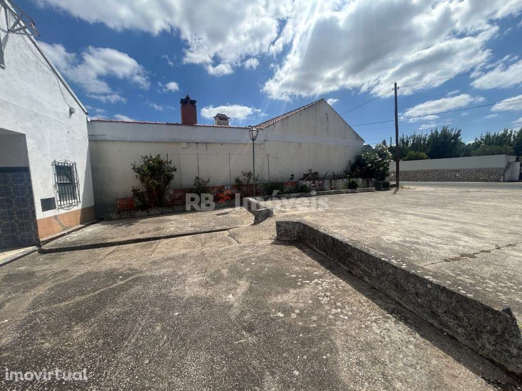 Café com estacionamento e terreno - Curvaceiras, Tomar - Grande imagem: 5/37