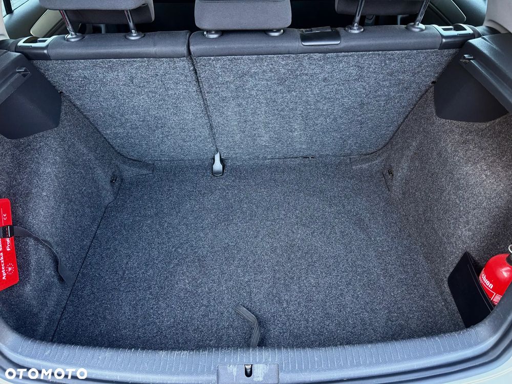 Volkswagen Golf - 18