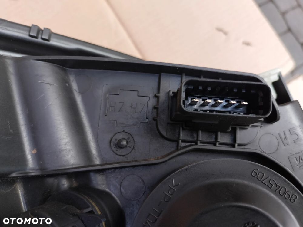 RENAULT SCENIC III LIFT 2013-2016 REFLEKTOR LAMPA LEWA SOCZEWKA  UK - 17