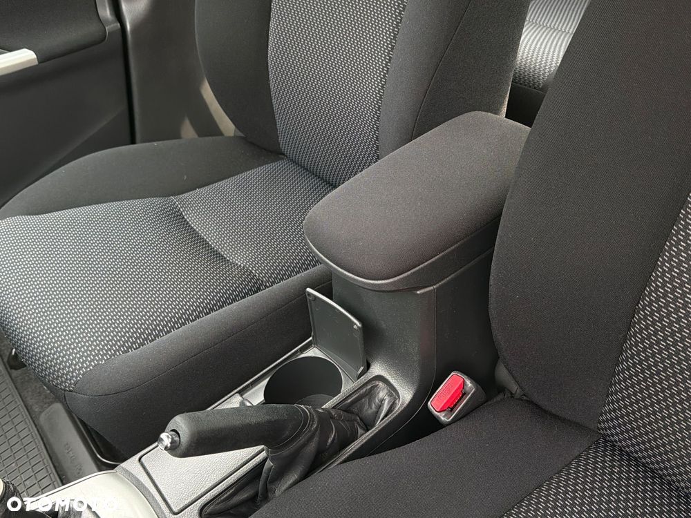 Toyota Corolla 1.6 Premium - 25