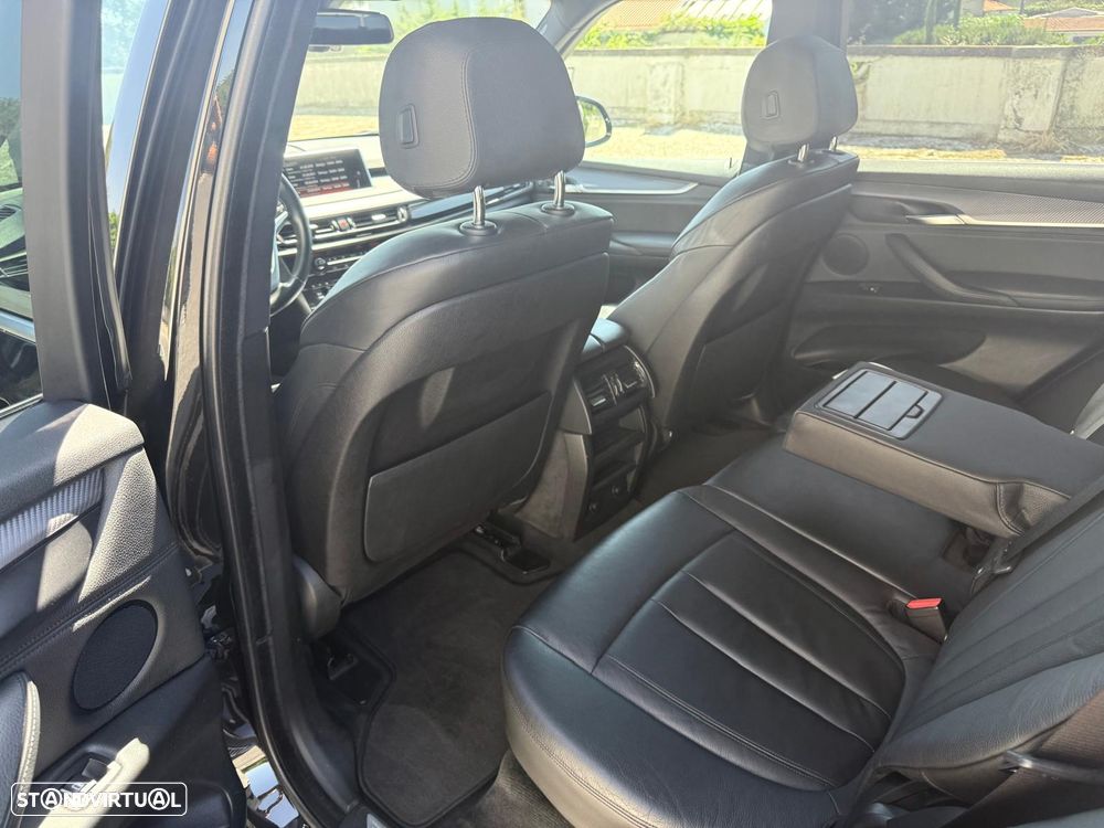 BMW X5 30 d xDrive Pack M 156g - 18