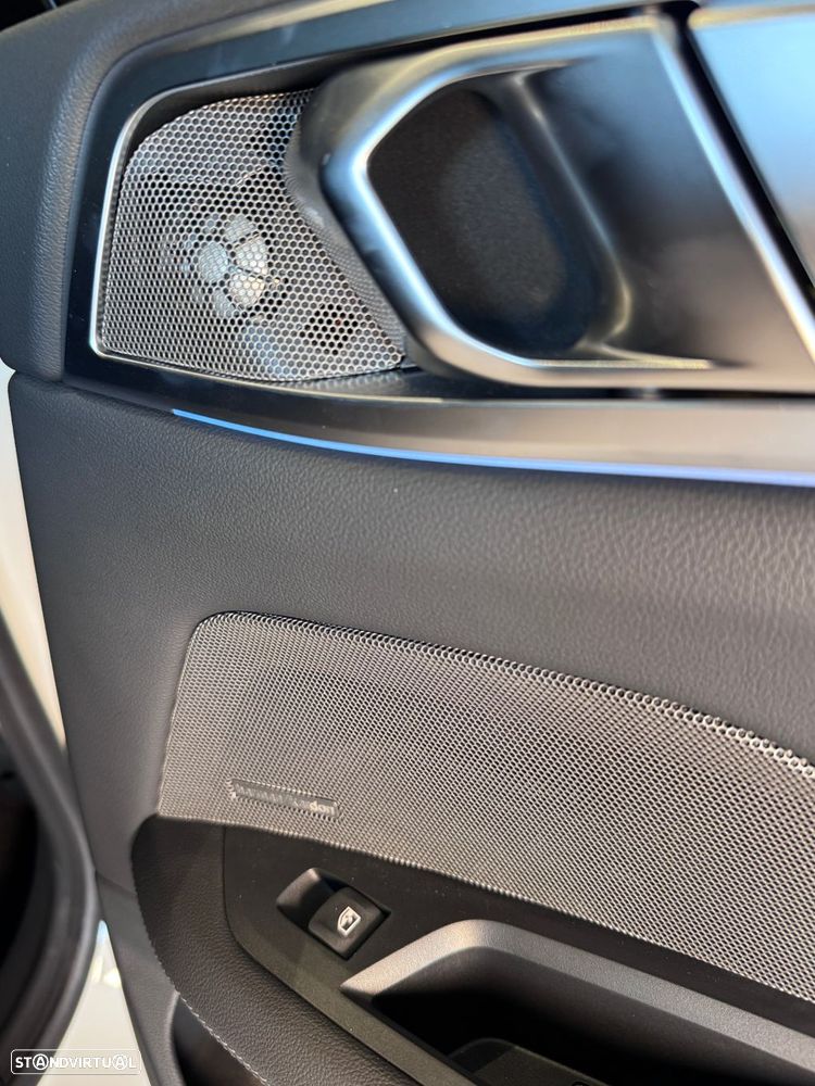 BMW i4 eDrive40 Pack Desportivo M Pro - 40