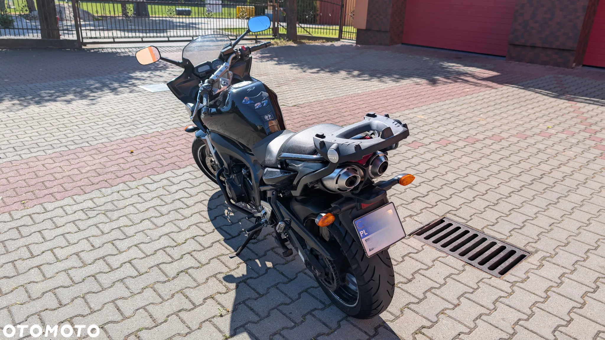 Yamaha FZ6 - 3