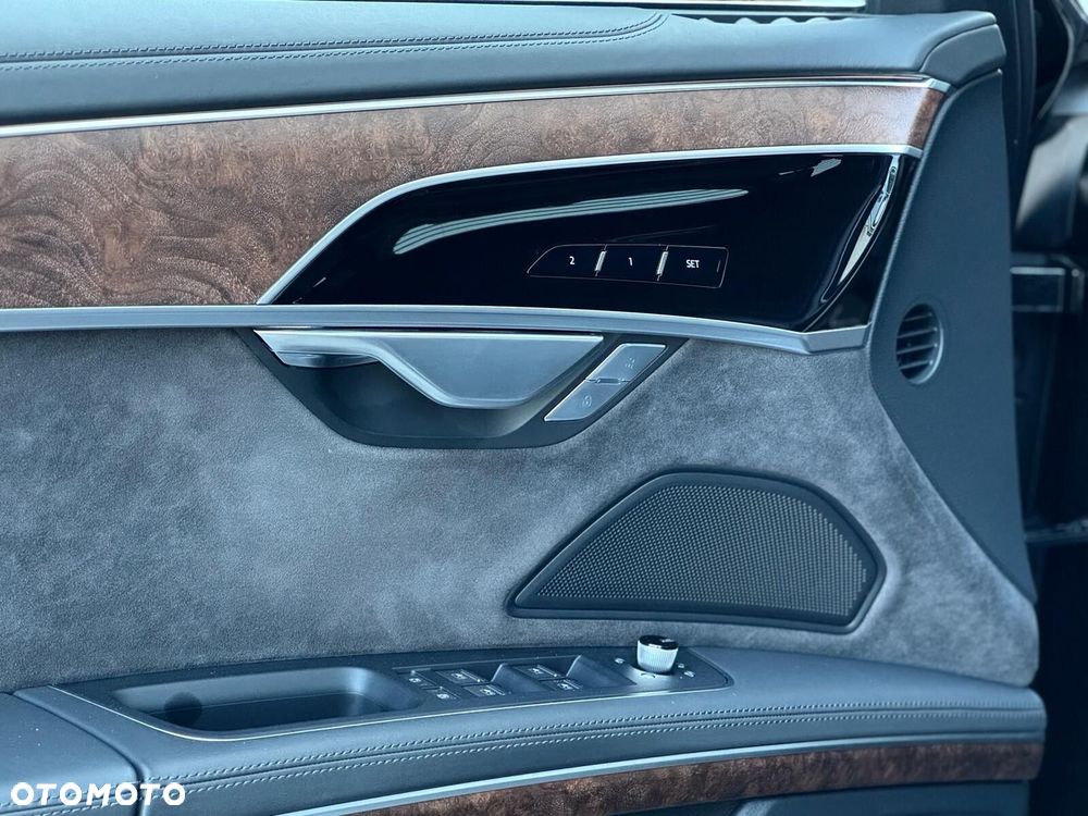 Audi A8 - 16