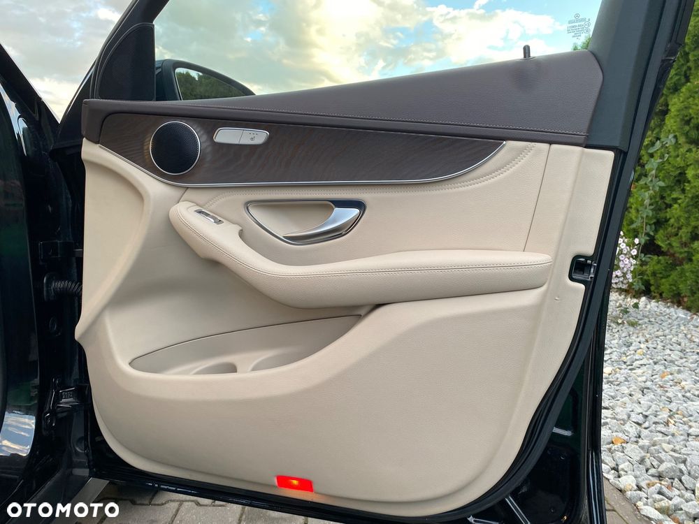 Mercedes-Benz GLC - 31