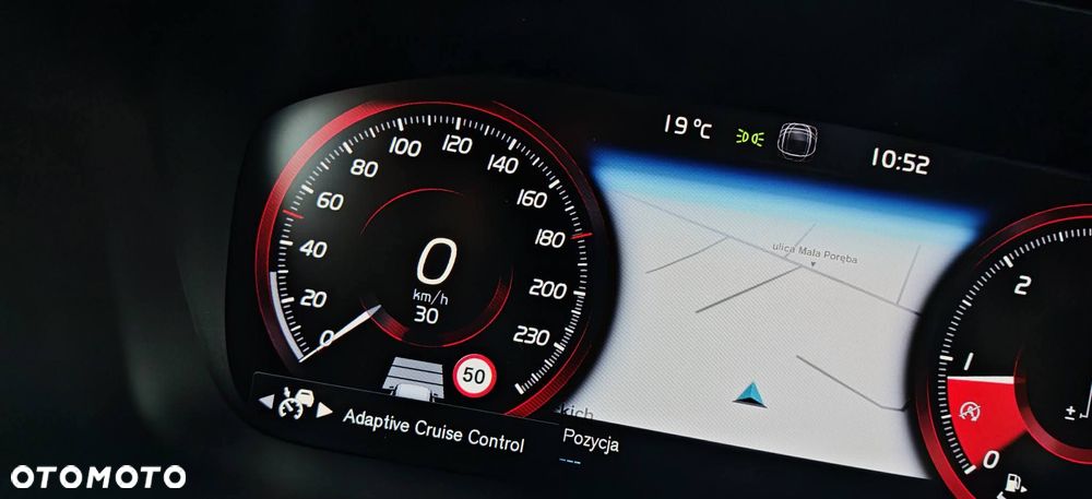 Volvo V60 D4 AWD R-Design - 25