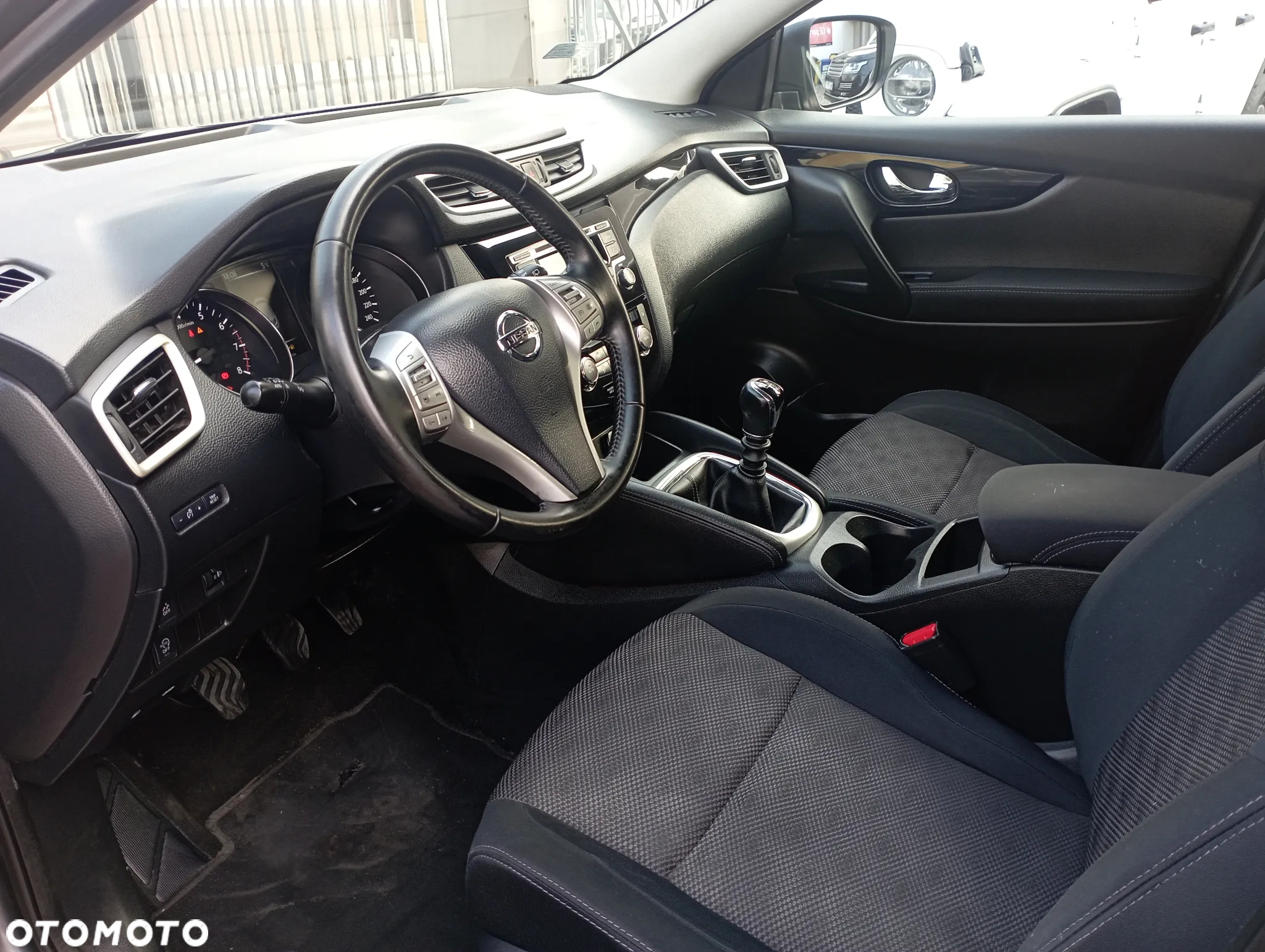 Nissan Qashqai 1.2 DIG-T Acenta EU6 - 7