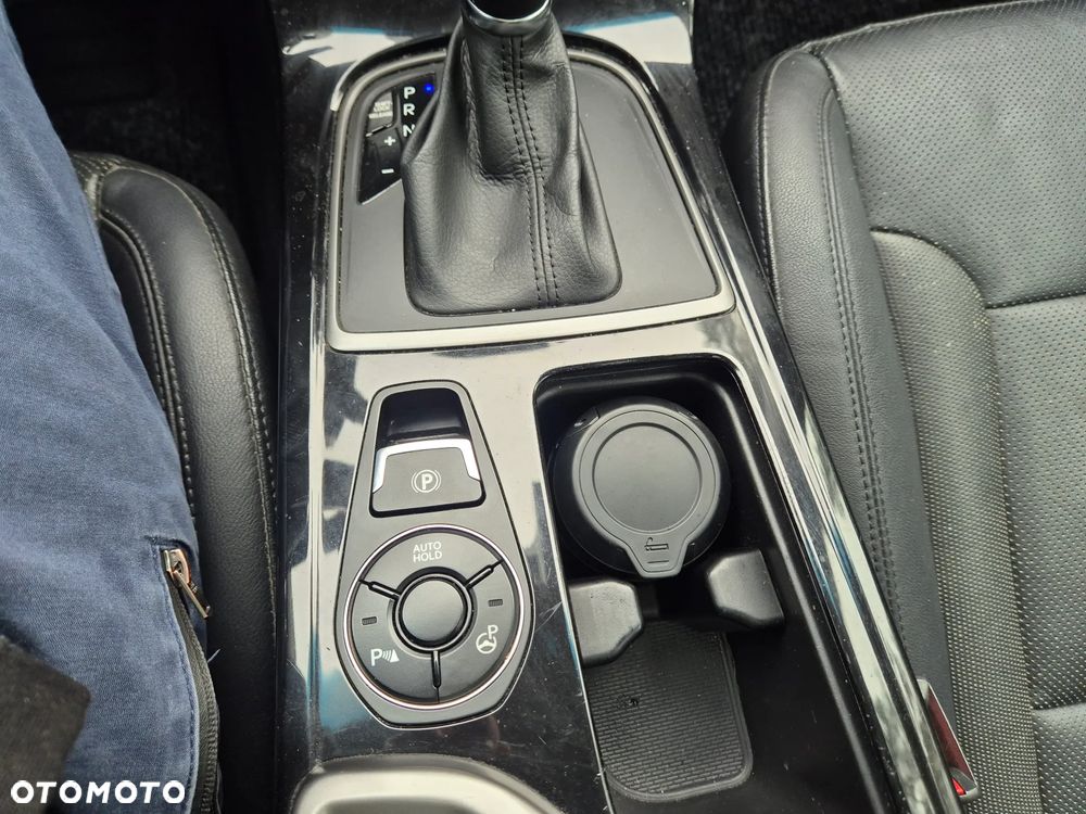 Hyundai i40 Kombi blue 1.7 CRDi DCT Premium - 32