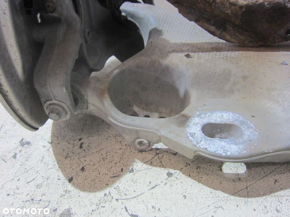 VOLVO XC90 II XC 90 2.0 T6 LEWA TYLNA ZWROTNICA WAHACZE LEWY TYŁ 31658533 - 10
