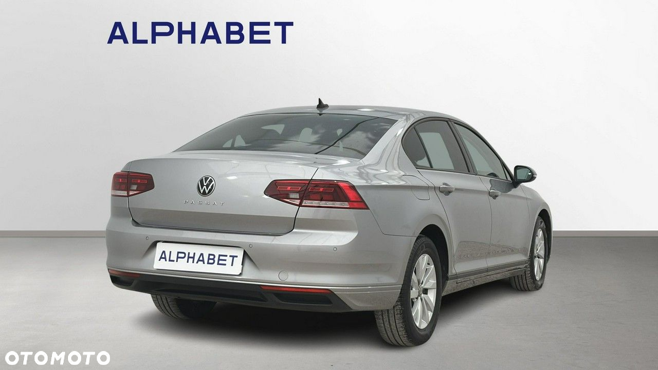 Volkswagen Passat - 6