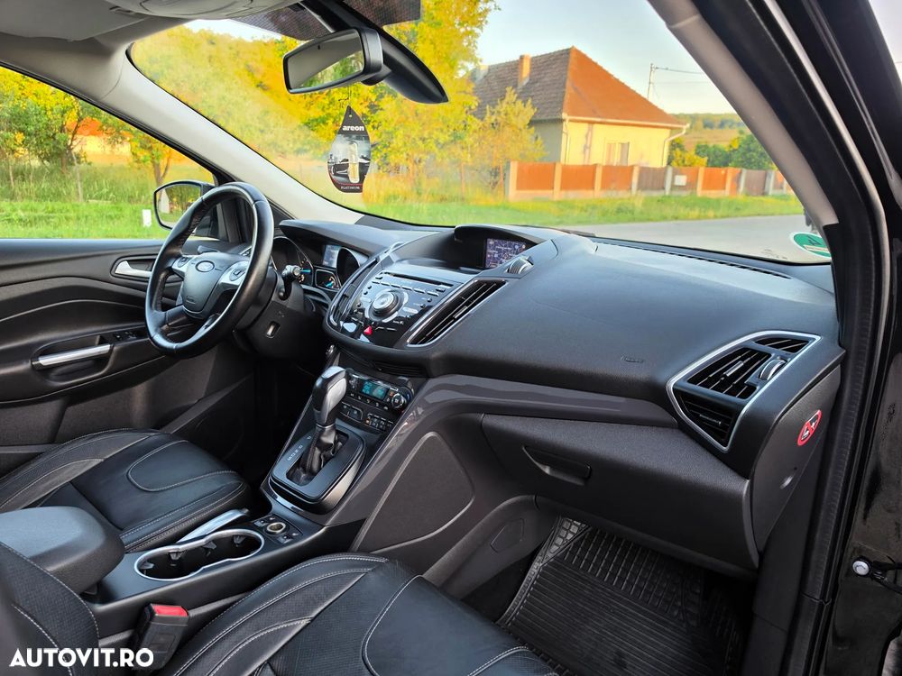 Ford Kuga 2.0 TDCi 4x4 Aut. Titanium - 25