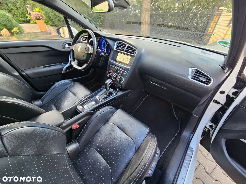 Citroën DS4 Cross 1.6 BlueHDi Be Chic S&S EAT6 - 28