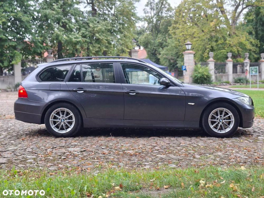 BMW Seria 3 318d DPF - 4