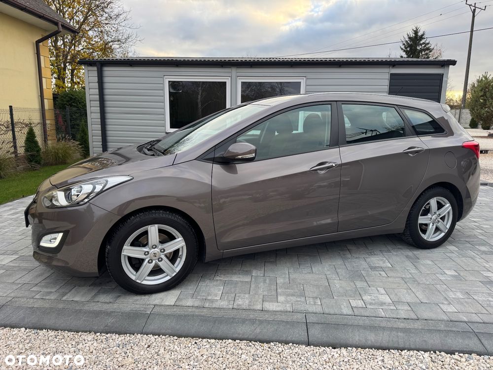 Hyundai i30 1.6 GDI Premium - 13